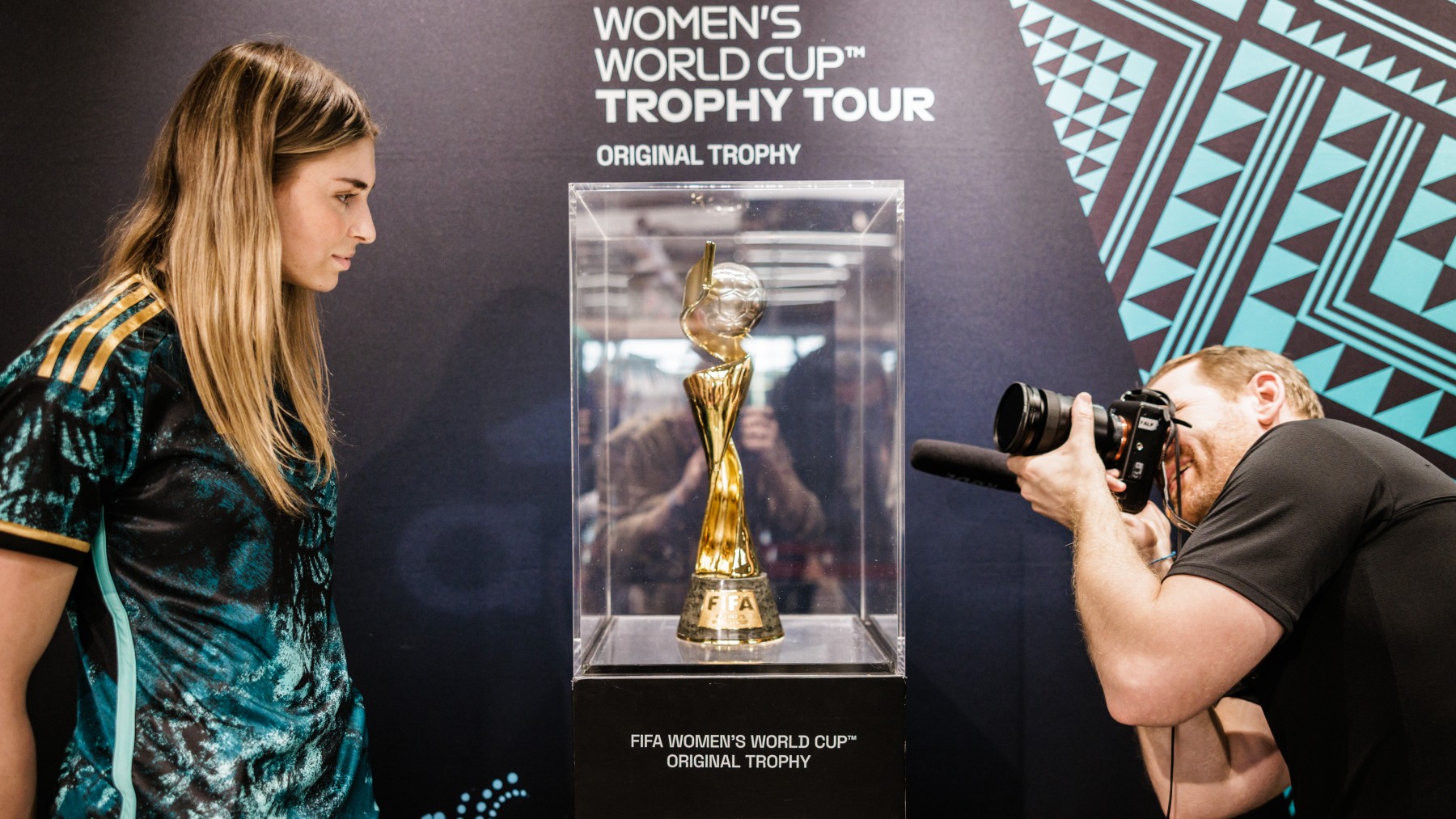 El trofeo que se llevarán las campeonas del Mundial Femenino. (Getty)