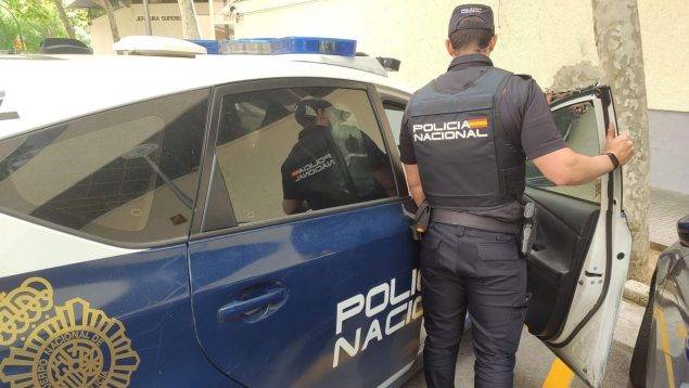 Detenidas en Palma cinco personas de una misma familia por estafar 20.000 euros a una mujer en Madrid
