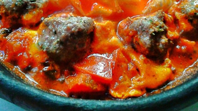 Albóndigas con tomate