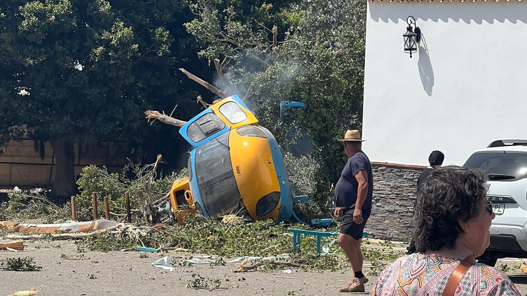 Helicóptero de la DGT accidentado en La Mojonera, Almería (@AlmeriaTrending).