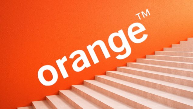 Orange caída, hacker
