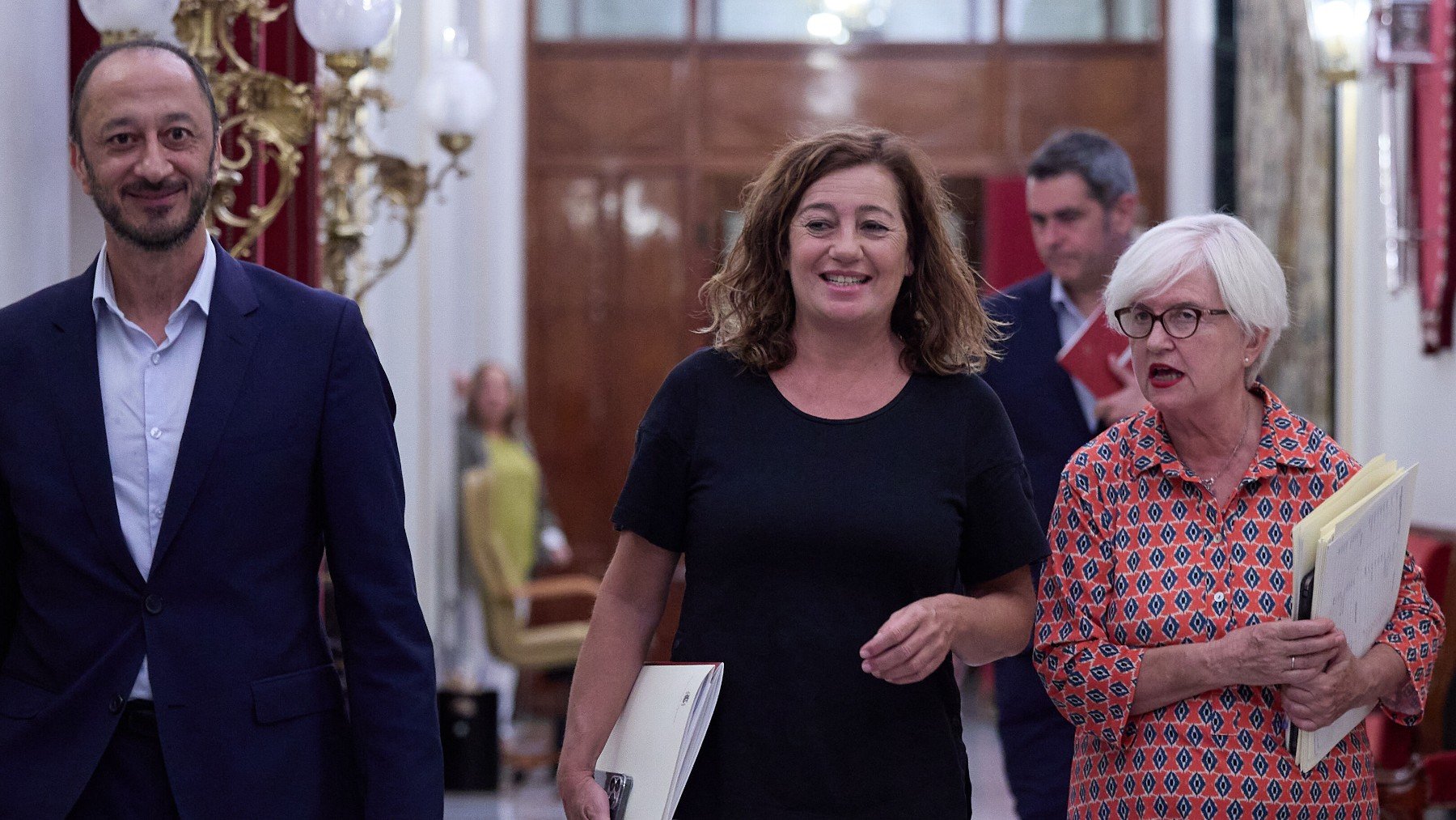 Armengol y sus compañeros en la Mesa del Congreso. (Foto: EP)