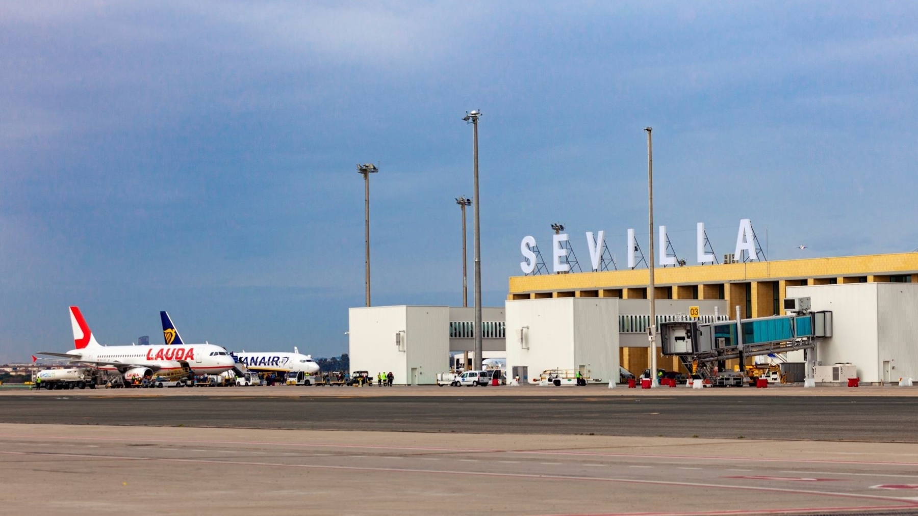 Aeropouerto de Sevilla (AENA).