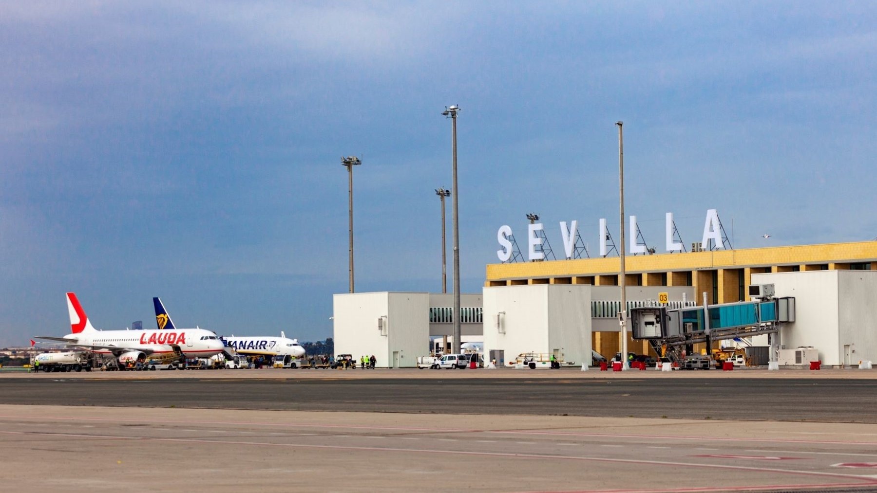 Aeropouerto de Sevilla (AENA).