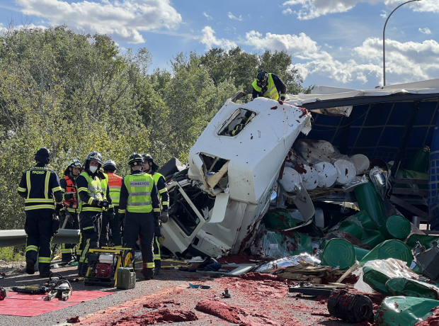 Accidente M-50: Muere Un Camionero Y Dos Personas Resultan Heridas