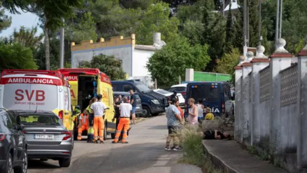 Alzira policía atrincherado