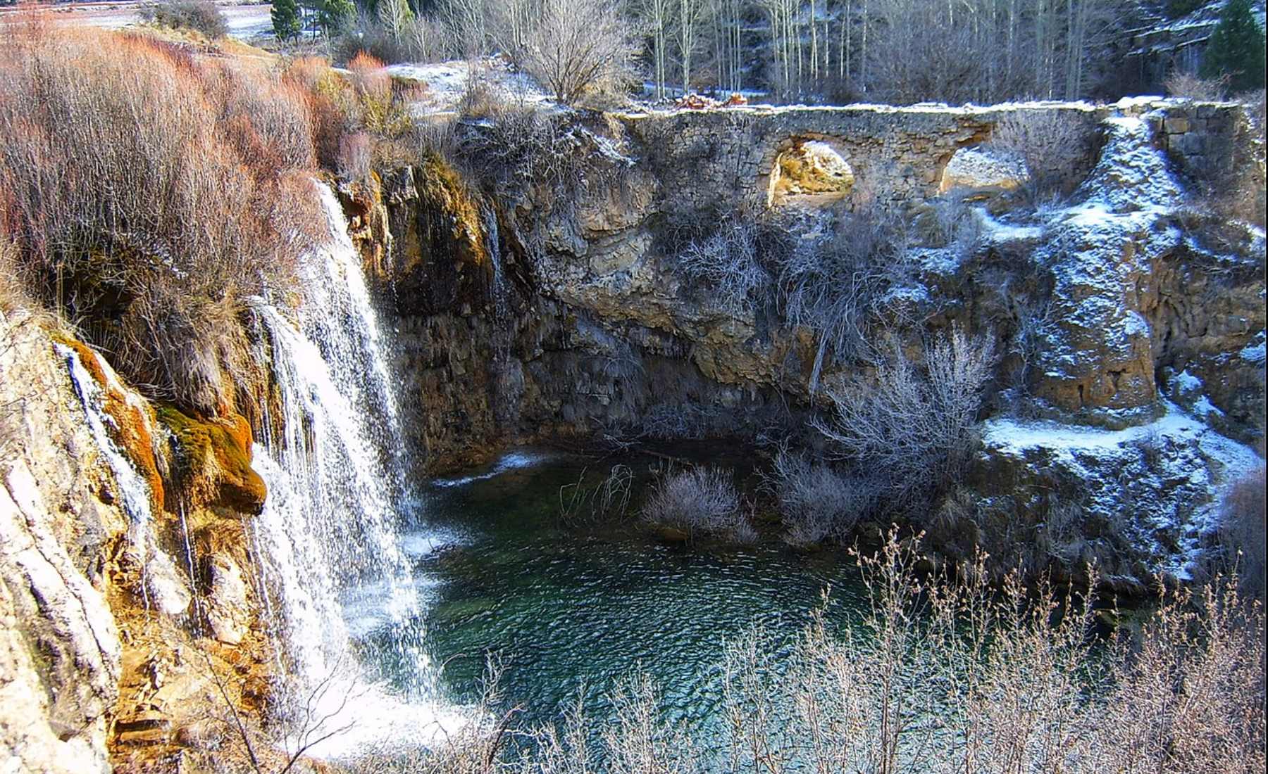 piscina natural el vallecillo