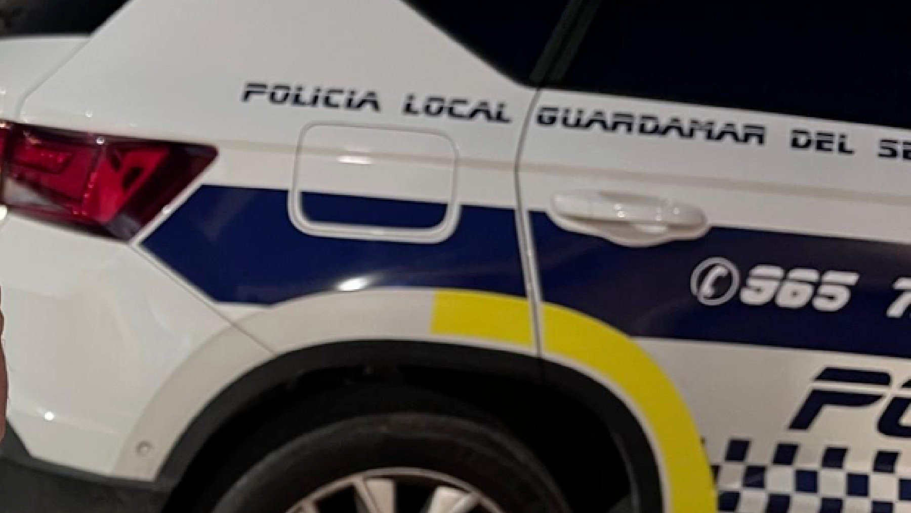 Un vehículo de la Policía Local de Guardamar, en Alicante.