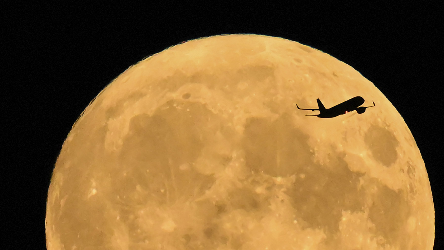 Superluna super luna avión foto