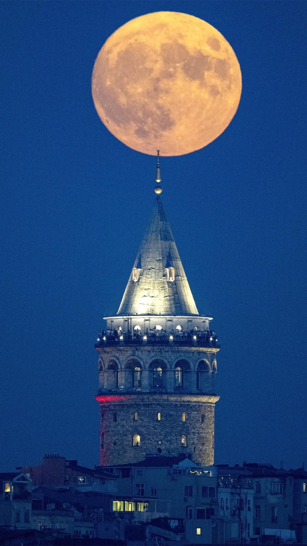 superluna super luna galata Estambul