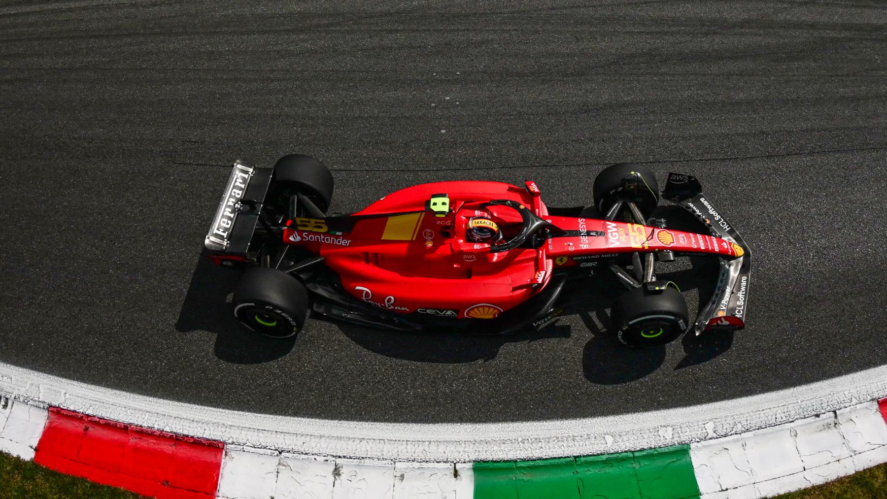 Carlos Sainz rodando en Monza. (AFP)
