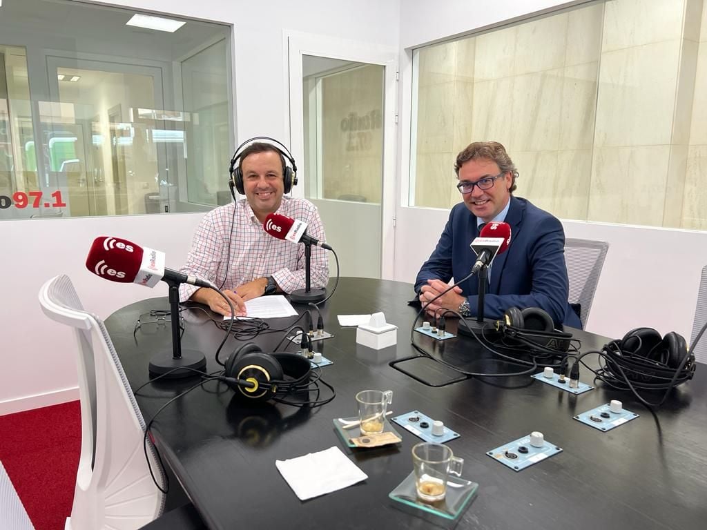 esRadio97.1 estrenando nueva temporada con una entrevista al vicepresidente del Govern, Antoni Costa.