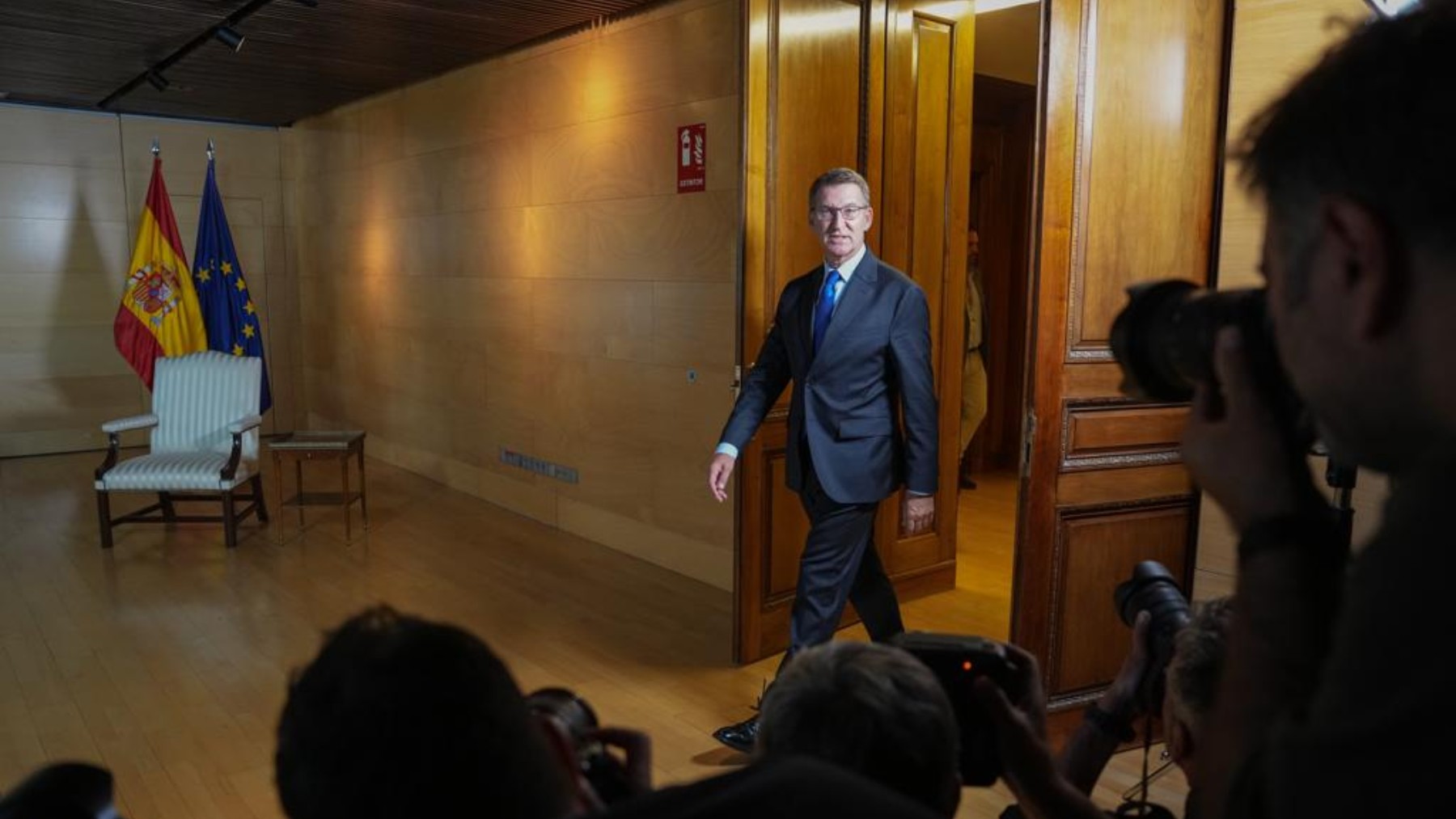 Feijóo antes de su reunión con Abascal. (Foto: PP)