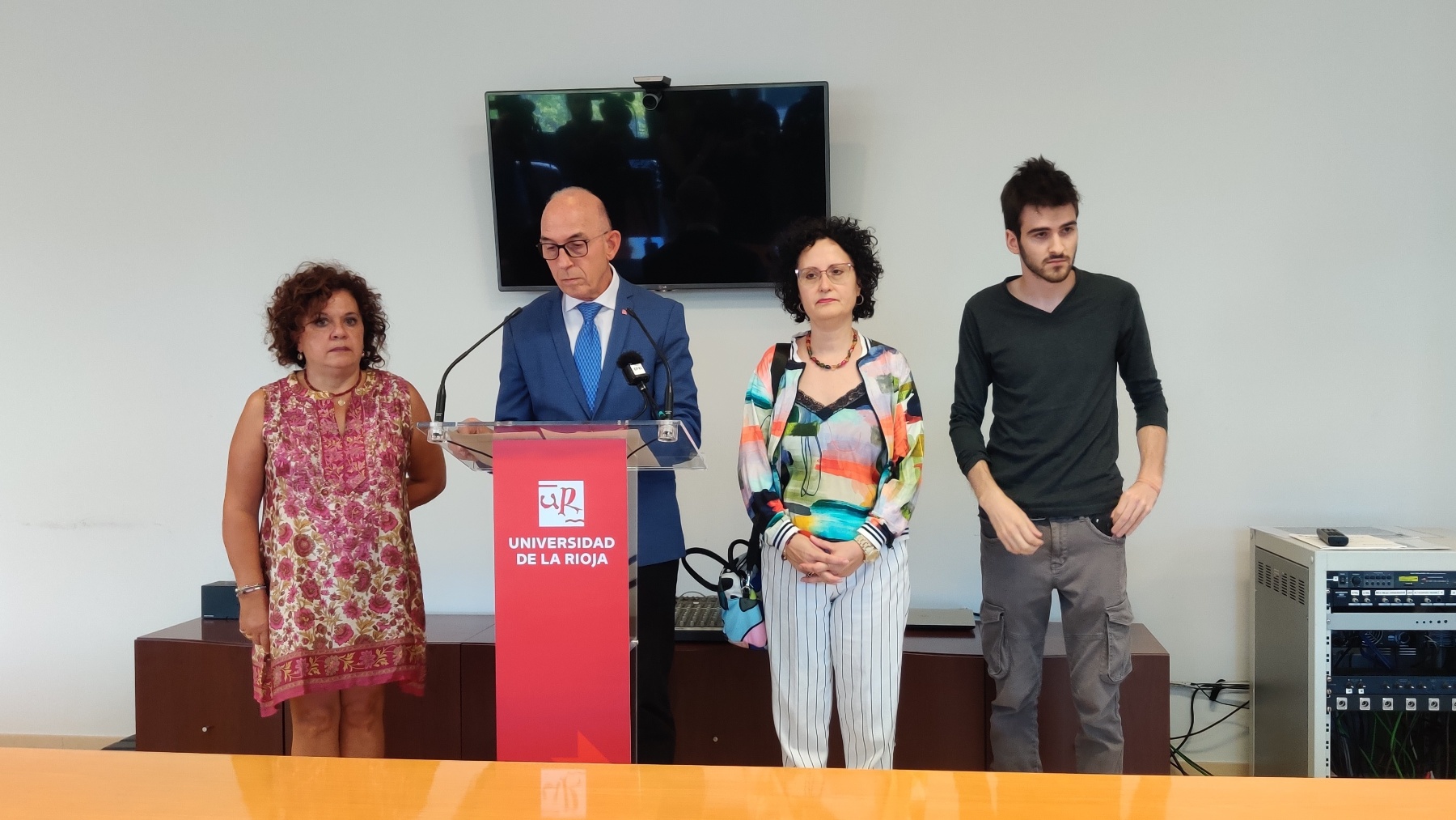 Representantes de la Universidad de La Rioja. (Foto: Ep)