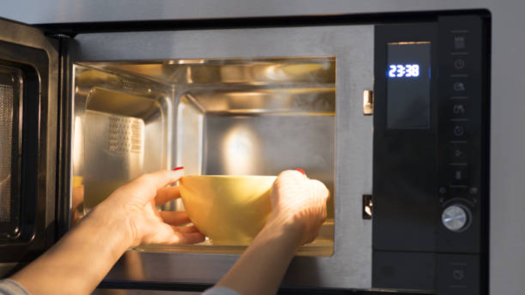 Cómo calentar la comida en el microondas de forma correcta