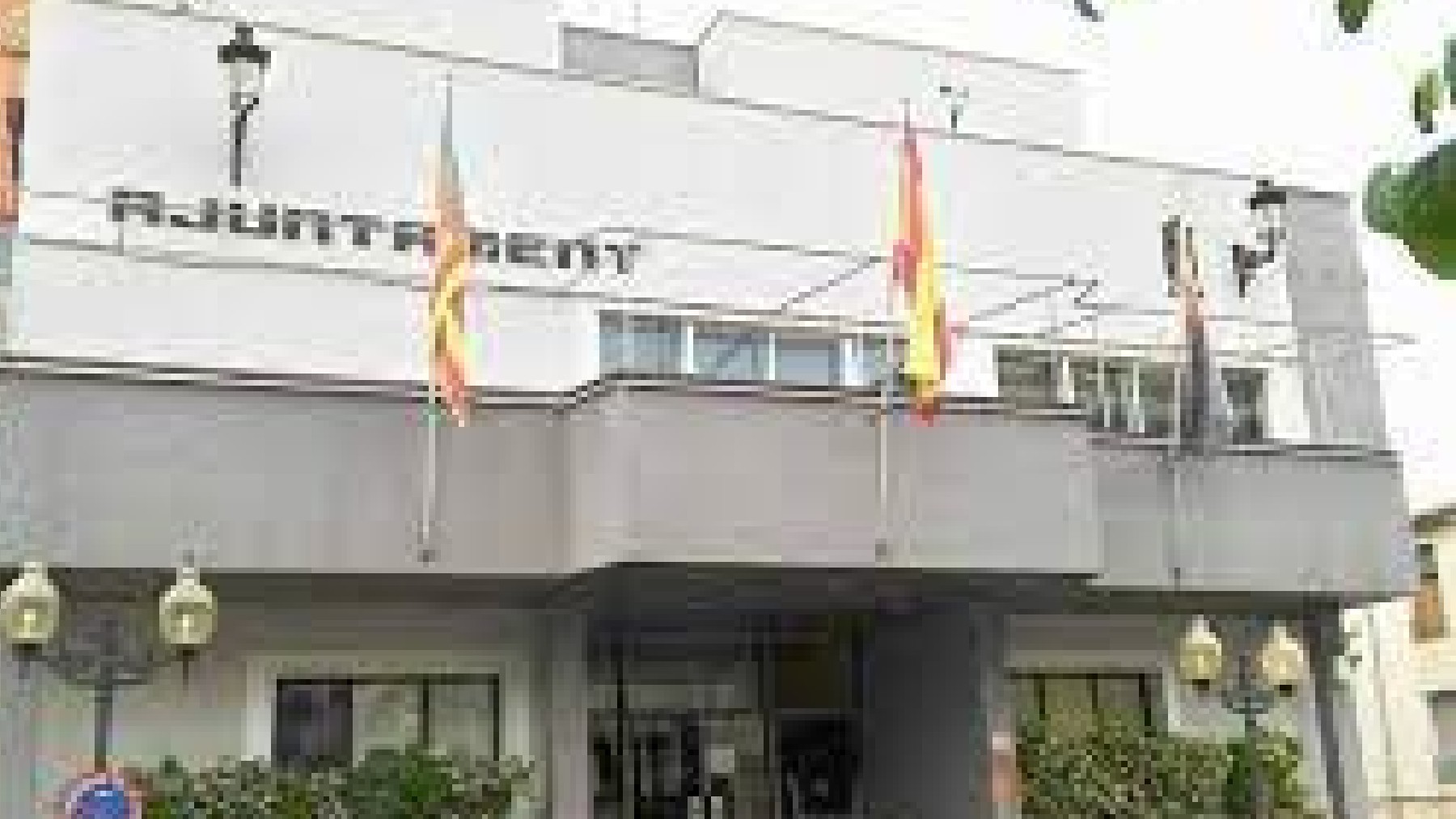 Fachada del Ayuntamiento de Ibi, en Alicante.