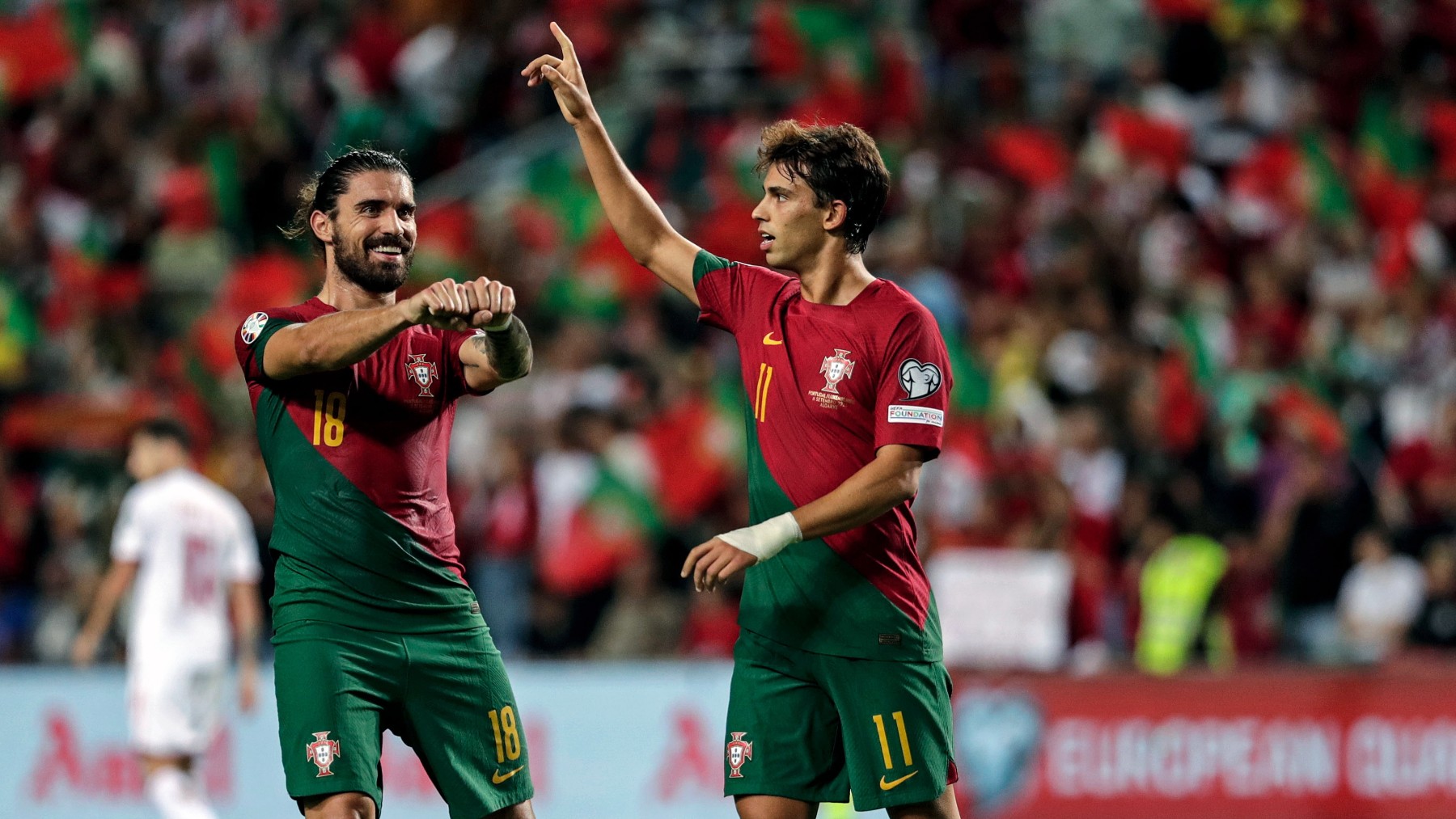 Joao Félix celebra su gol con Portugal. (EFE)
