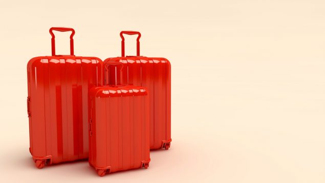 Éste es el motivo por el que las maletas rojas siempre salen las primeras en los aeropuertos