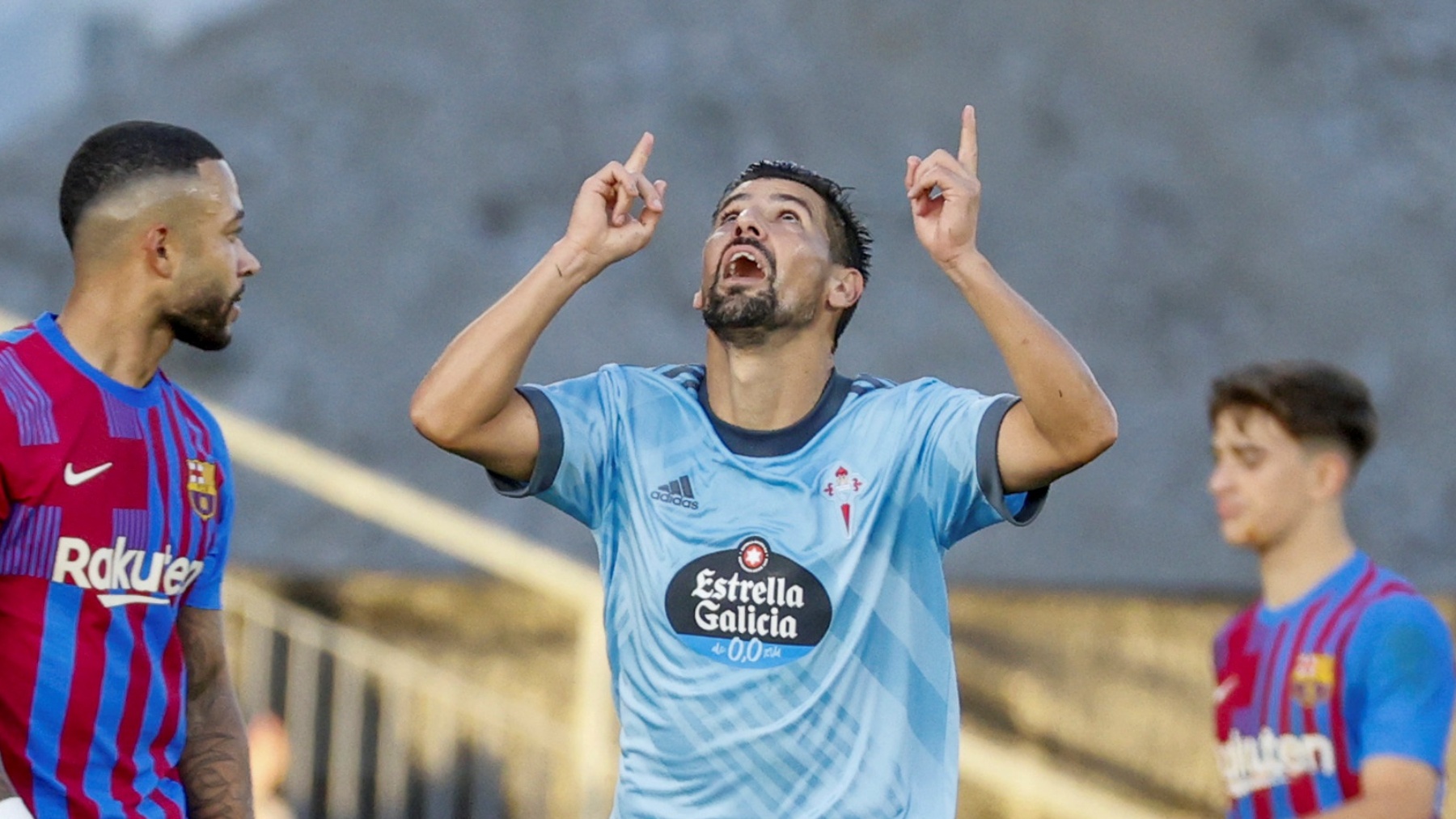 Nolito celebrando un gol con el Sevilla. (EFE)