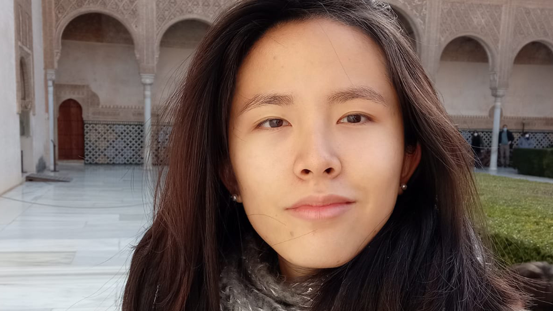 La familia de la joven ilicitana Anna Marín denuncia que la ha captado una secta de Perú