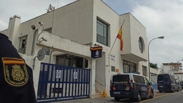 Abandonan en una calle de Torremolinos (Málaga) el cadáver de una mujer con signos de asfixia