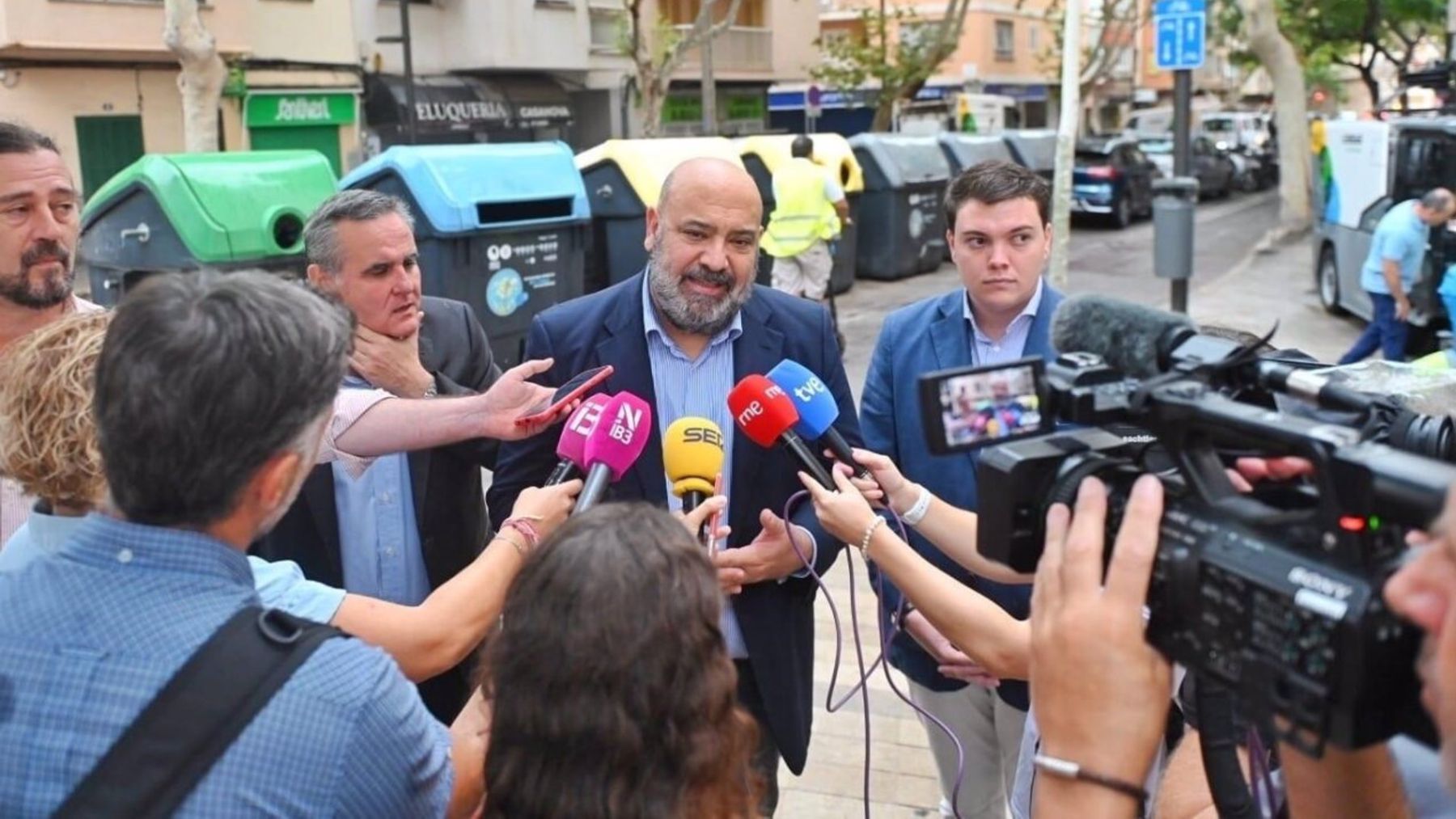 El alcalde Jaime Martínez presenta el inicio del plan de choque de limpieza y mejora de los barrios de Palma