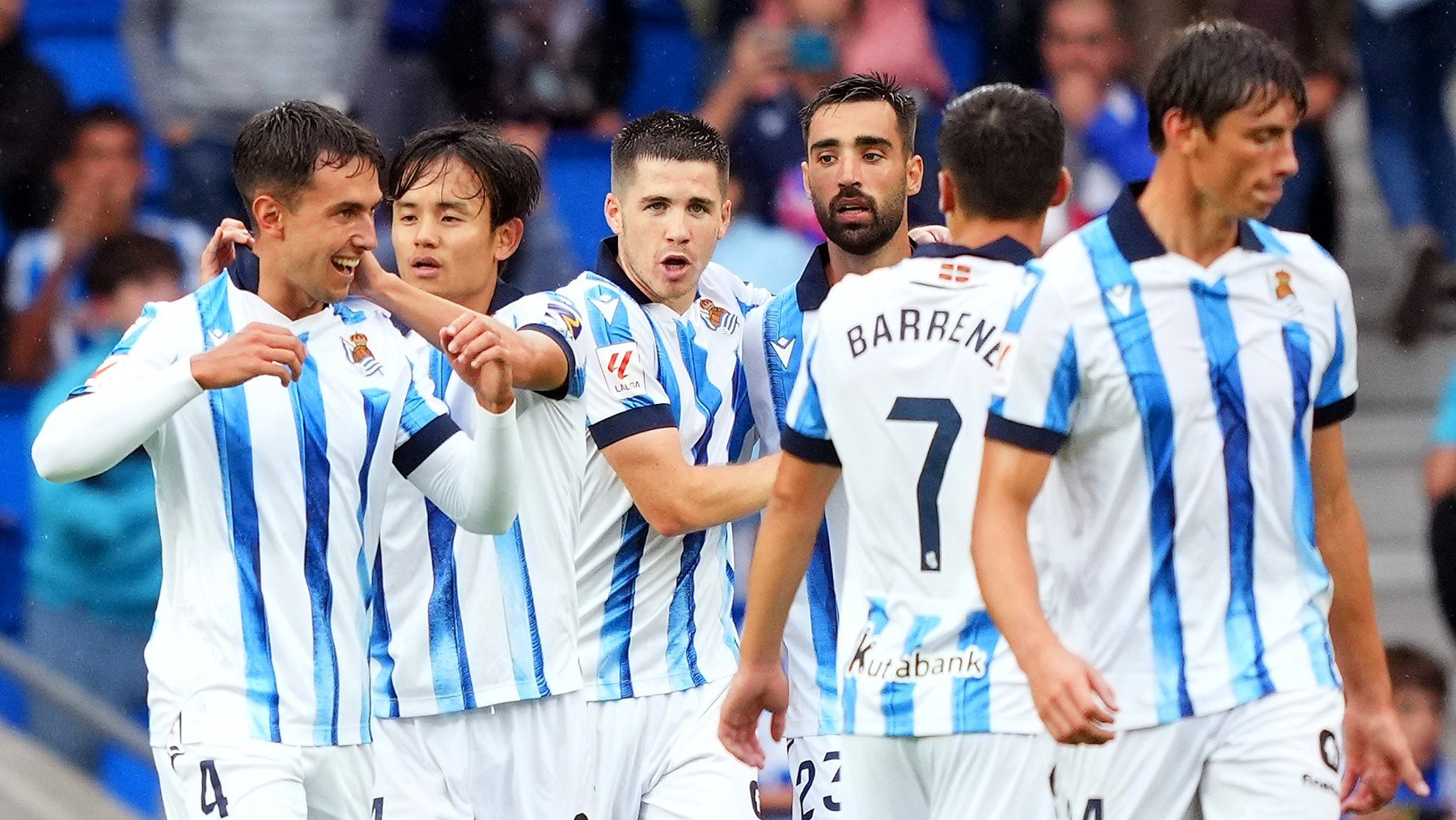 Los jugadores de la Real Sociedad celebran un gol. (Getty)