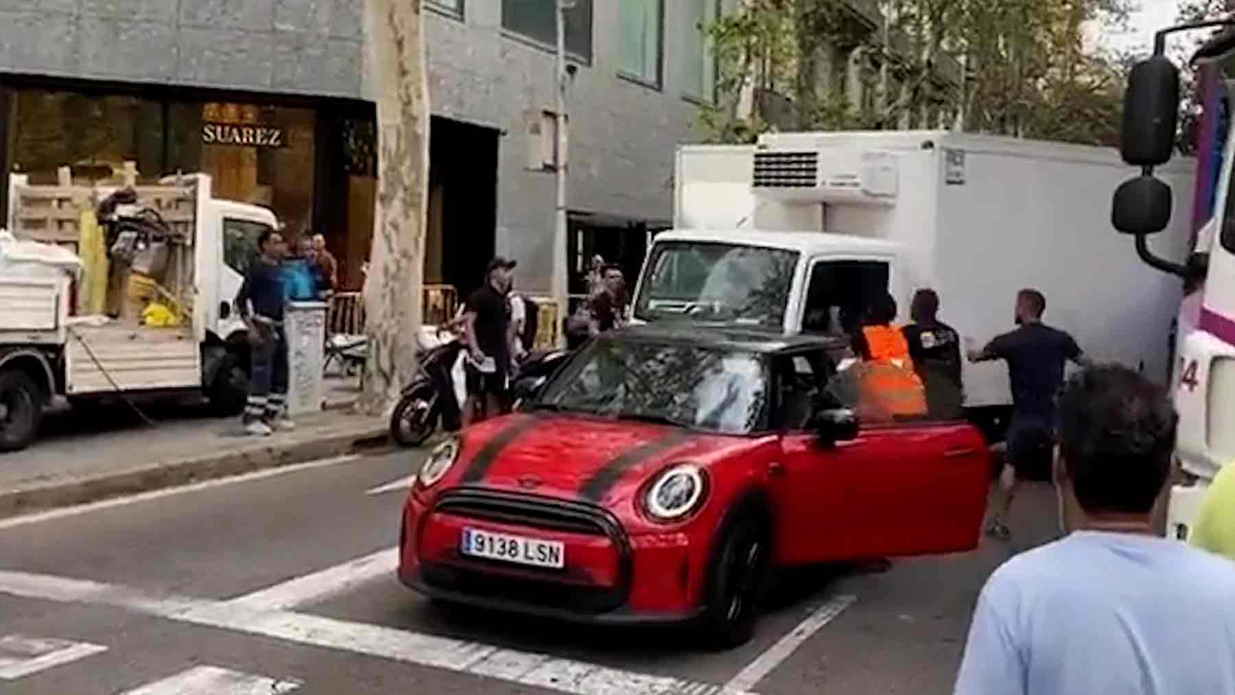 Momento del robo en el Paseo de Gracia