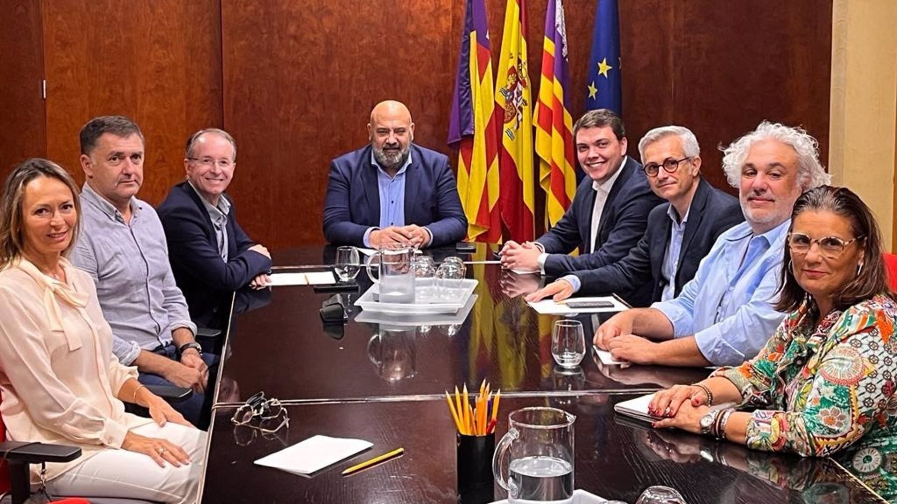 Reunión entre el alcalde de Palma, Jaime Martínez, y Pimeco