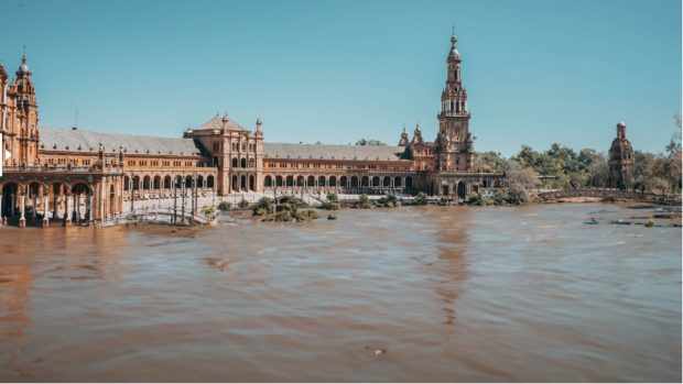 Plaza de España de Sevilla inundada