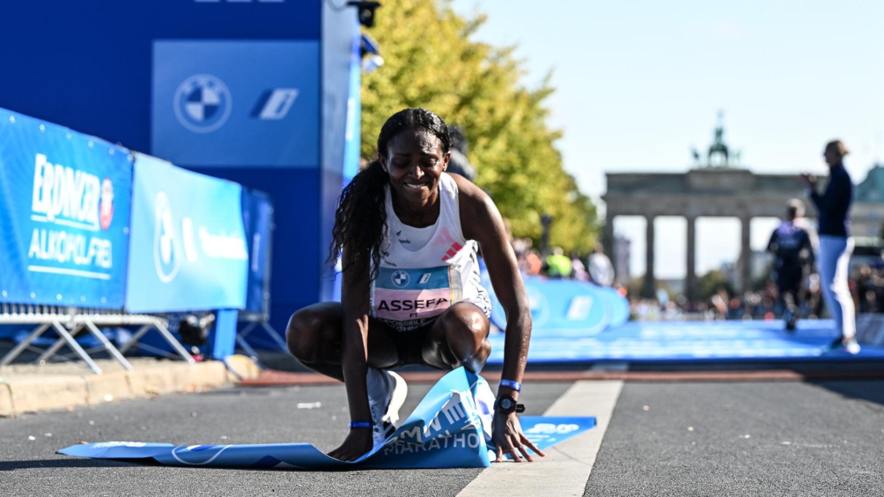 Tigst Assefa, ganadora de la Maratón de Berlín. (EFE)