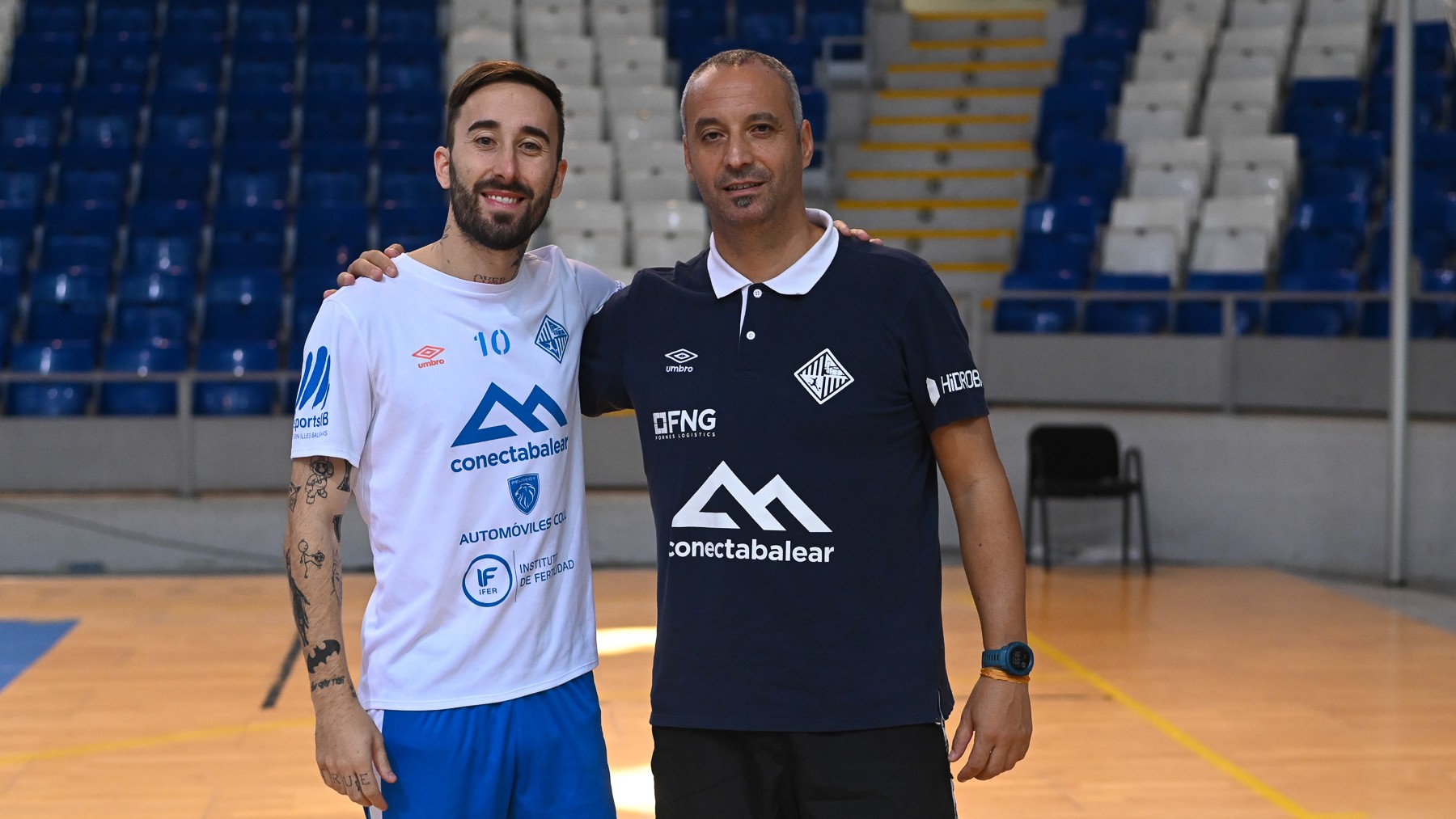Antonio Vadillo y Mario Rivillos posan en Son Moix (1)