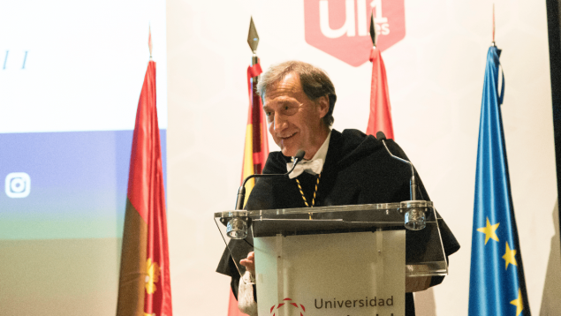 El Rector de la Universidad Isabel I inaugura el curso destacando el éxito y compromiso de la institución con la sociedad