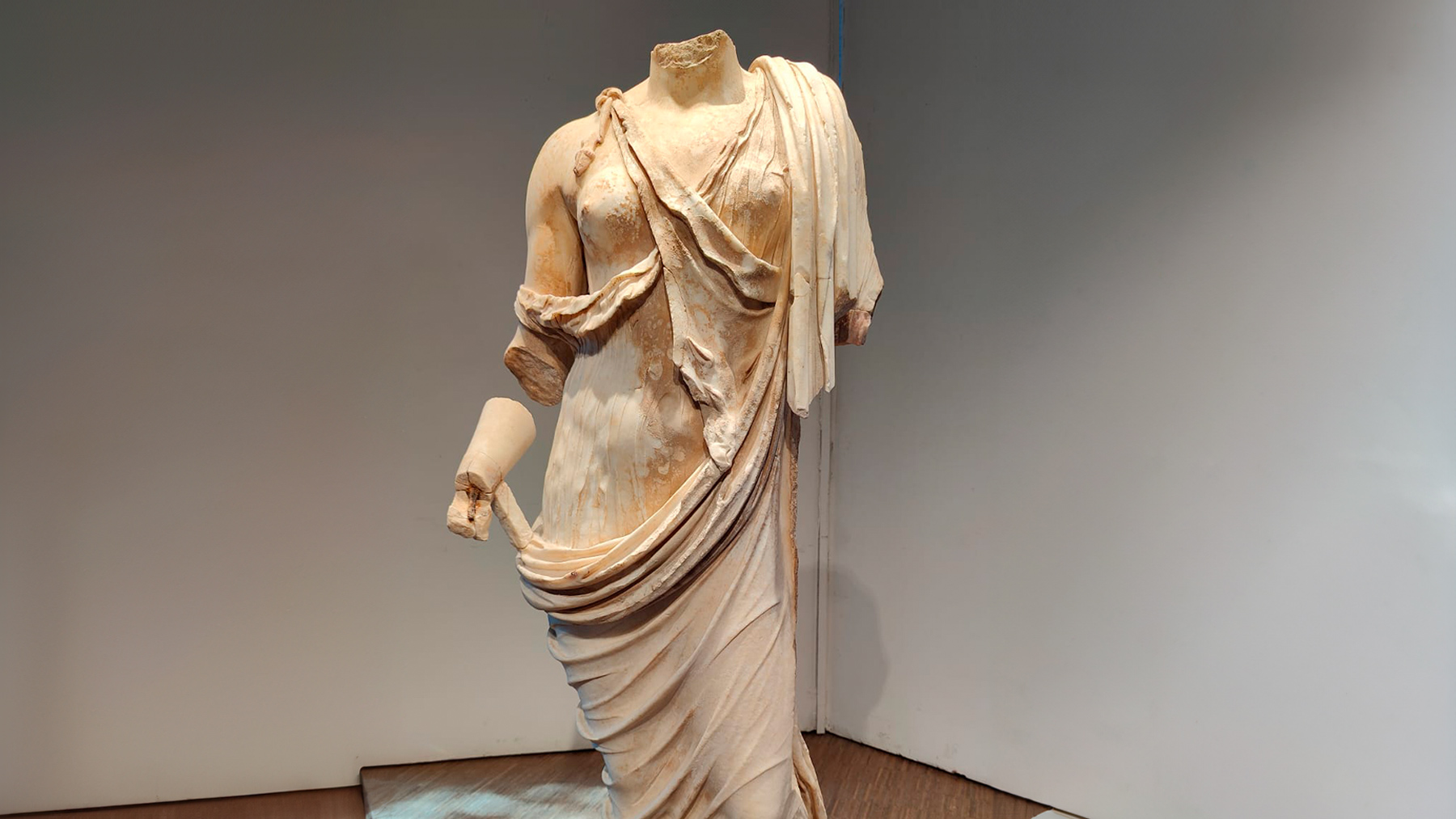 Estatua de hace más de 2.000 años  hallada en el yacimiento Tusculum (Roma). (Foto CSIC)