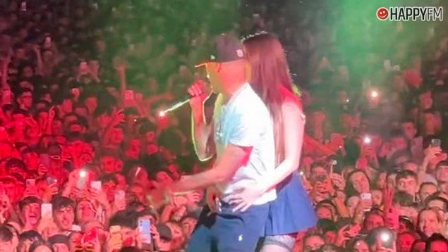 Yung Beef la lía con la hija de Verónica Forqué en su concierto más polémico