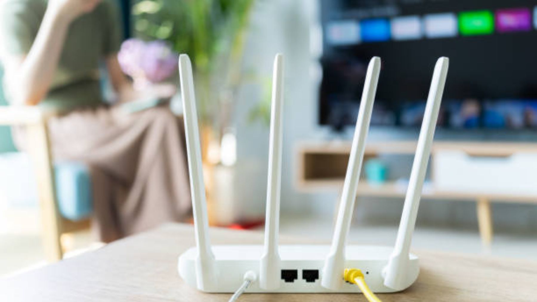 Muy eficaz: el truco de los 30 centímetros para mejorar el WiFi de tu casa