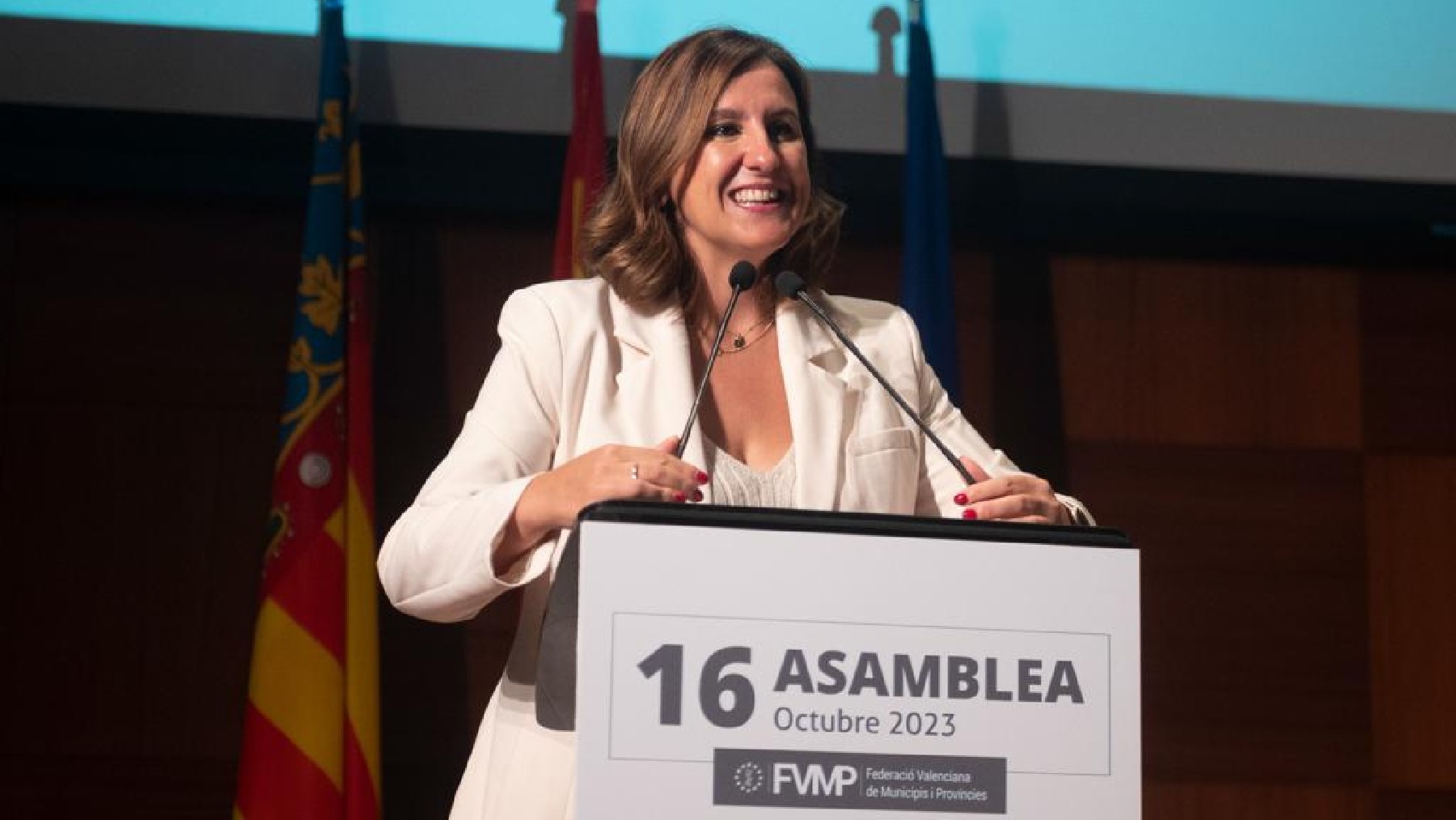 La alcaldesa de Valencia la ‘popular’ María José Catalá, este miércoles, en la asamblea de la Federación Valenciana de Municipios y Provincias (FVMP).