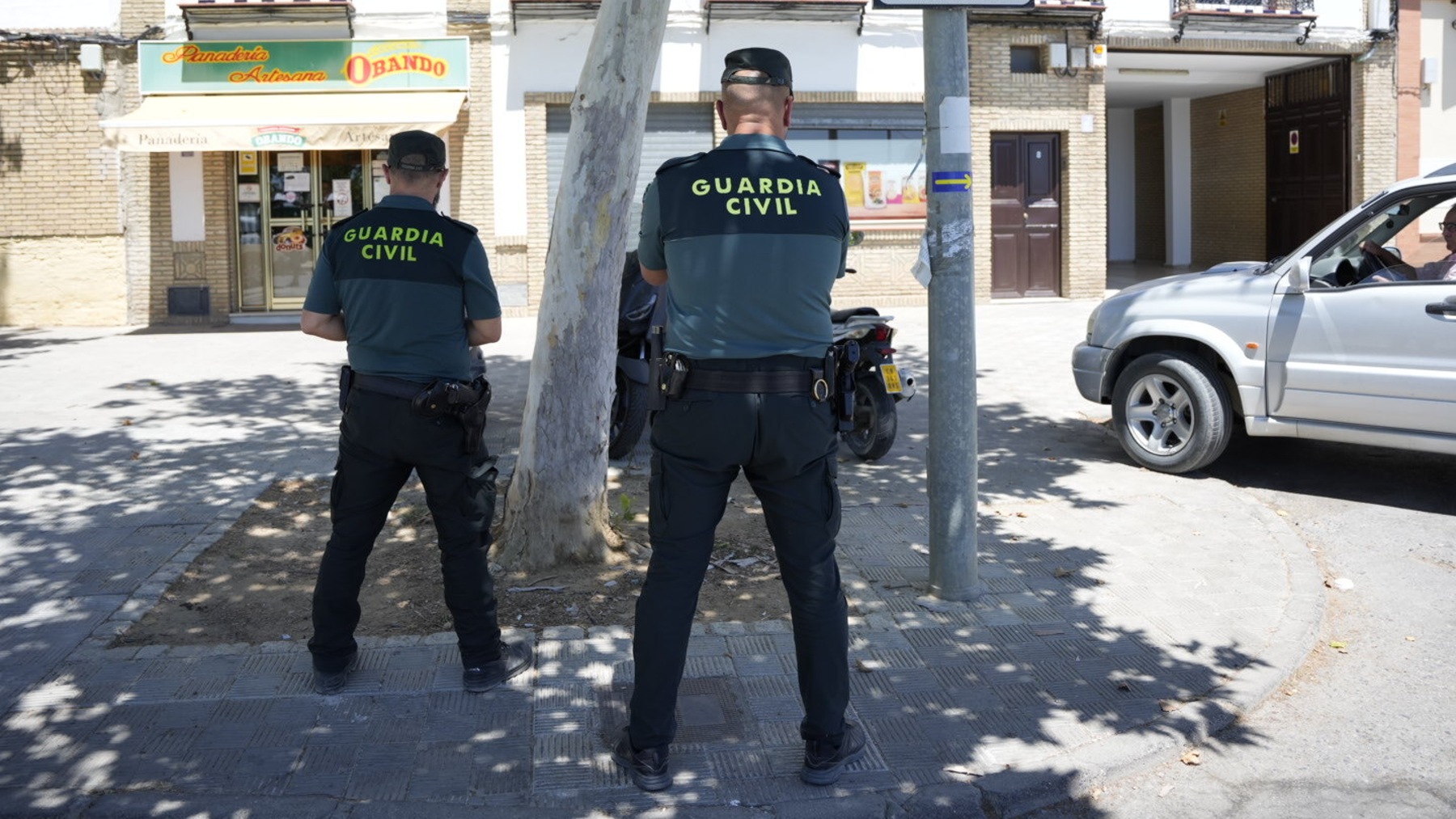 Agentes de la Guardia Civil en Utrera, Sevilla (EUROPA PRESS).