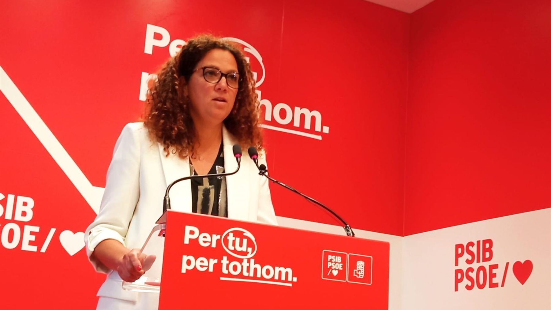 La portavoz del Grupo Socialista en el Consell de Mallorca, Catalina Cladera.