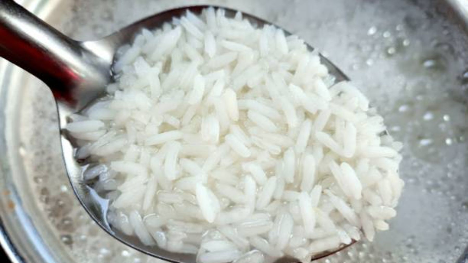 ¿Se debe lavar el arroz antes de cocinarlo? No te pierdas este truco