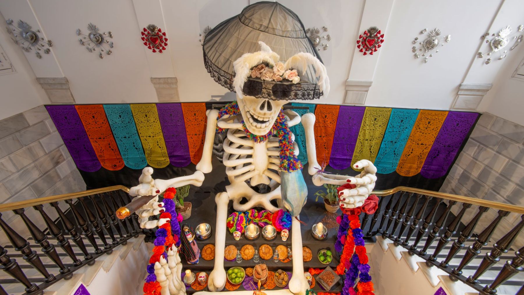 Descubre cómo es y cómo disfrutar en familia del Día de Muertos en la Casa México de Madrid