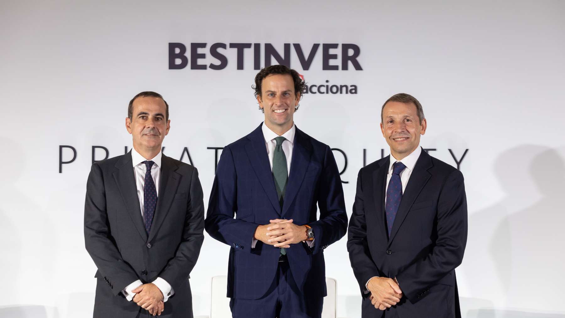 Rafael Amil (director de Negocio); Javier García Díaz (Ventas para BlackRock Iberia); y Mark Giacopazzi, (CIO) de Bestinver.