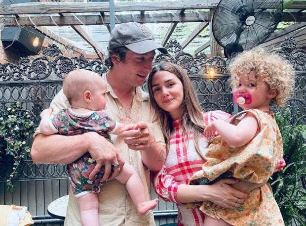El actor y su ex pareja, la actriz Addison Timlin. (Instagram)