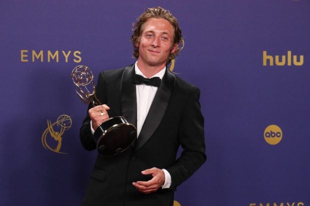 Jeremy Allen White en los premios Emmy Awards. (Foto: Gtres)