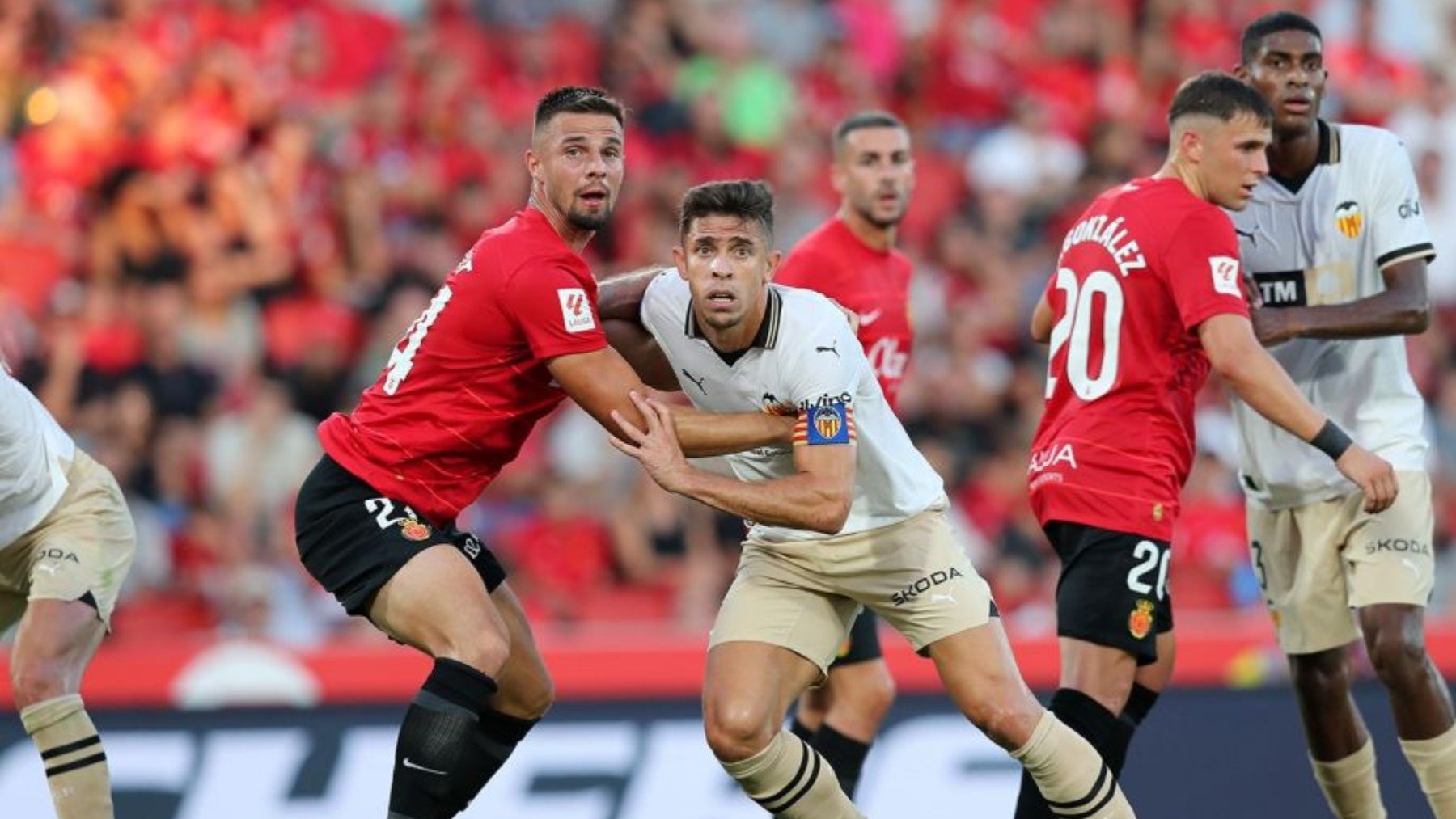 Valjent ante Paulista, en un momento del partido