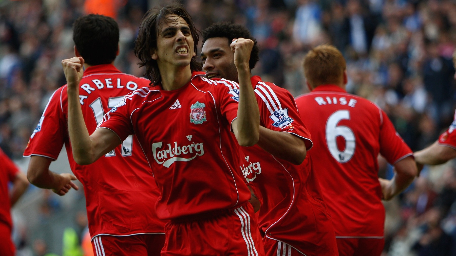 Yossi Benayoun celebra un gol con el Liverpool. (Getty)