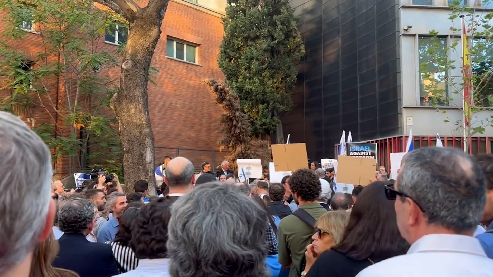 Manifestación frente a la embajada de Israel en Madrid