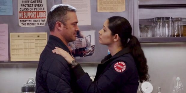 Stella Kidd y Kelly Severide en Chicago Fire.