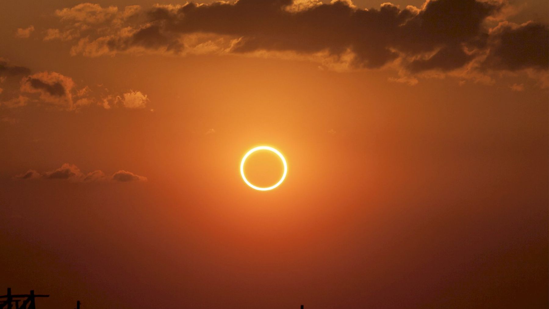 Los signos a  los que va a afectar el eclipse solar de octubre