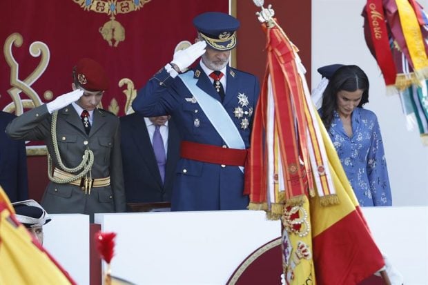 Leonor, Felipe VI y Letizia durante el desfile del 12 de octubre